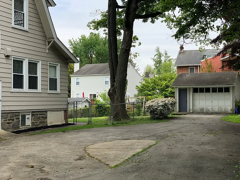 615 Lawson Ave — Photo 15