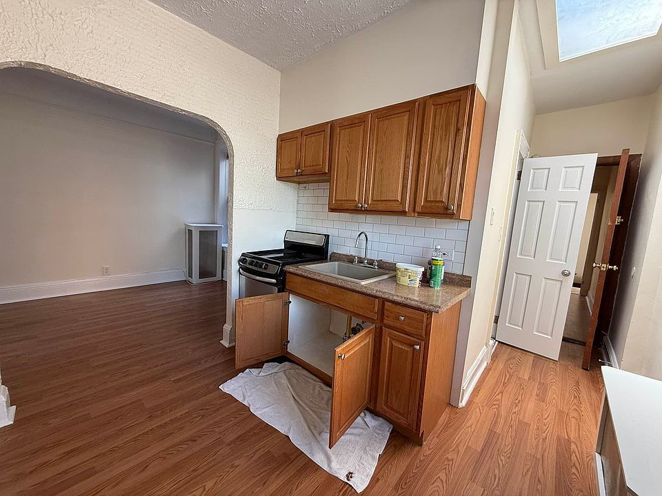 1st image of 6609 11th Ave #2R