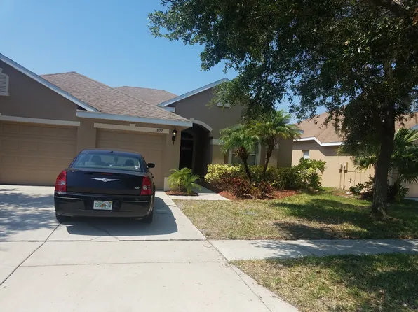 1822 Mira Lago Cir, Ruskin, FL 33570