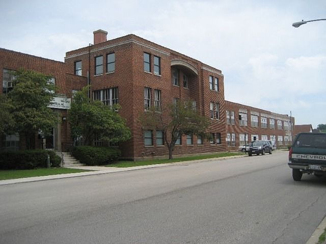1st image of 366 Bluff City Blvd
