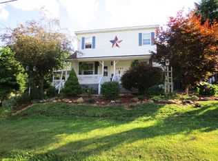 1265 Parkway Dr, Logan, OH 43138