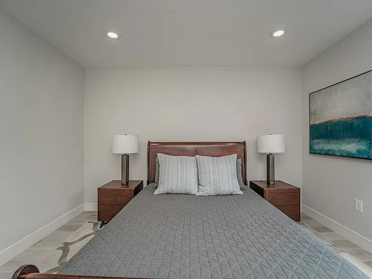 1321 Bates Ave #1323 — Photo 38