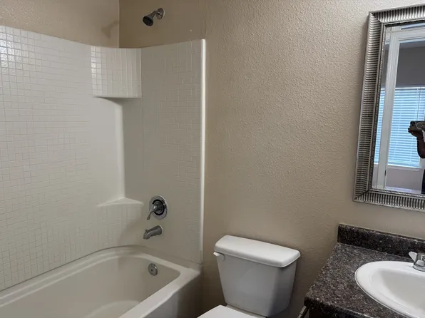 10626 McCombs St APT 14, El Paso, TX 79924