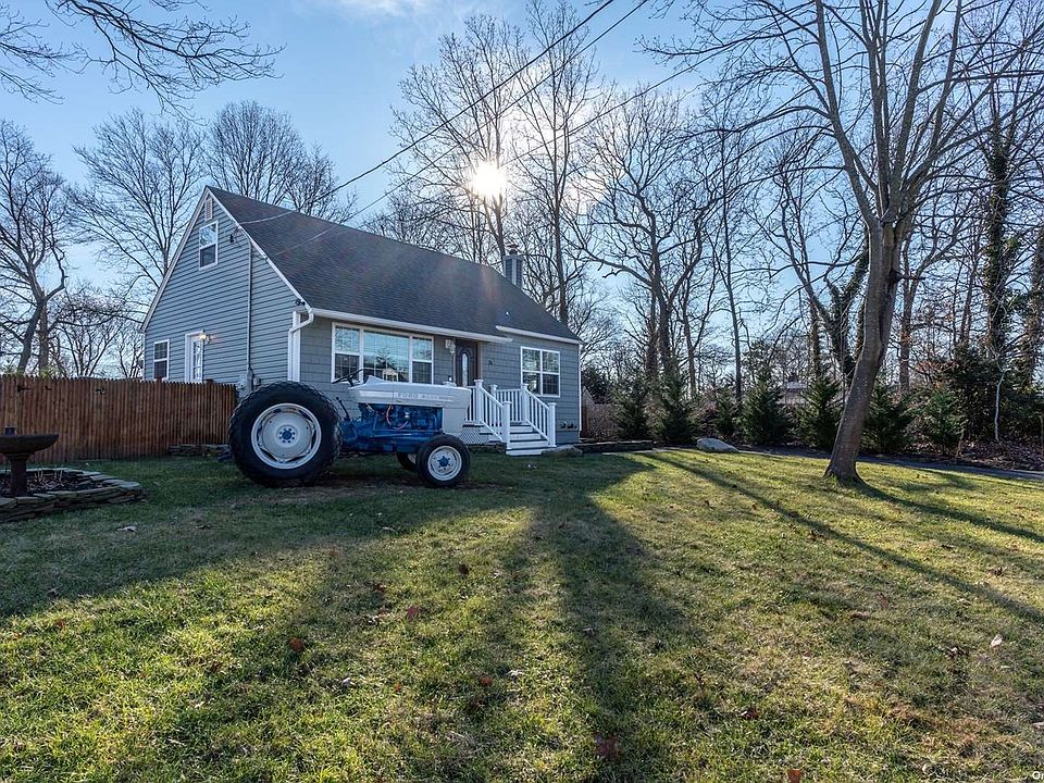 36 Malba Drive, Shirley, NY 11967 Zillow