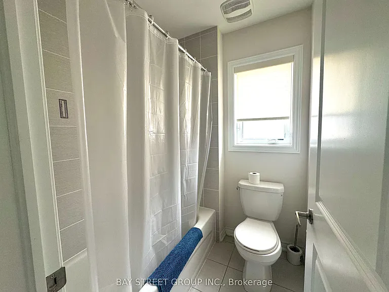 1003 Green St — Photo 17