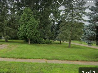 3324 Bathurst Ave, Rochester, MI 48309