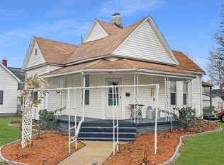 402 W 5th St, Bicknell, IN