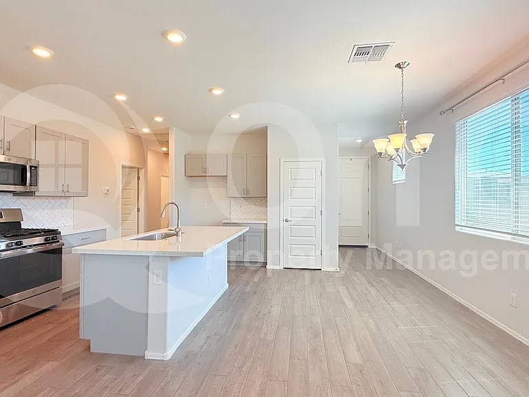 14664 W Valentine St — Photo 3