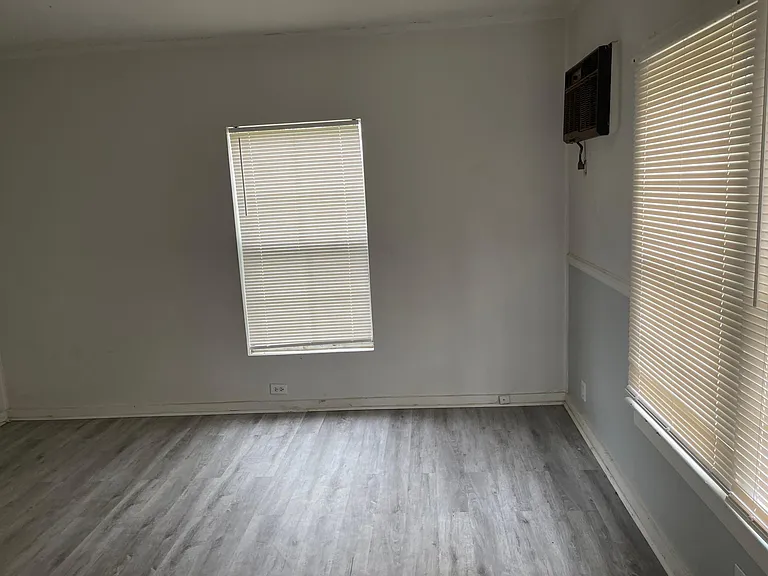8961 N Ashley St — Photo 6