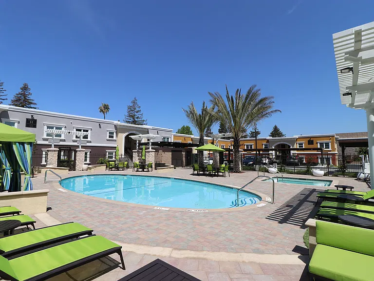 Ramblewood Apartments — Photo 7