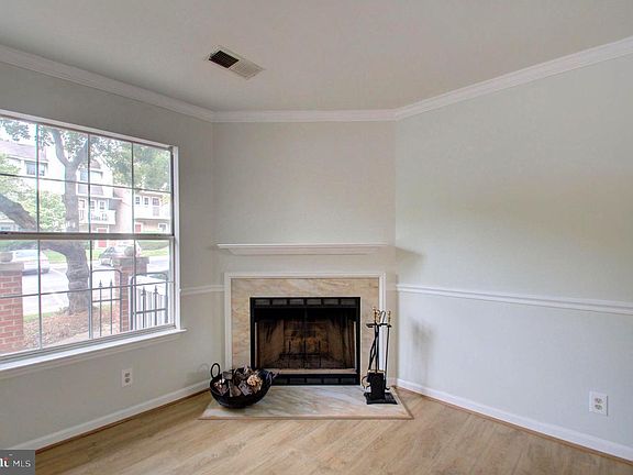 5th image of 5800 Inman Park Cir #1303