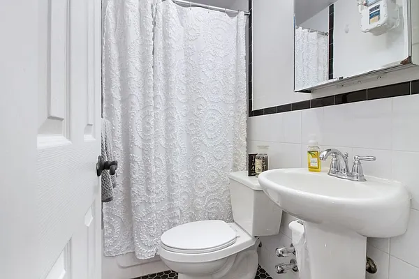 Rented by LG Fairmont Group | media 27