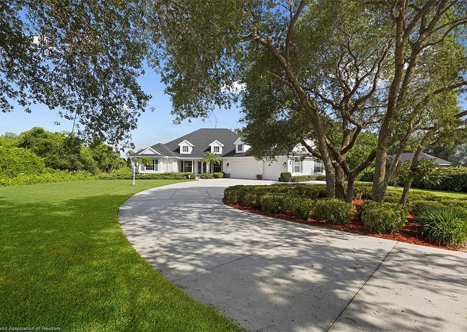 1st image of 148 Lagoni Ln