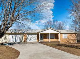 55 Nottingham Ln, Fyffe, AL 35971