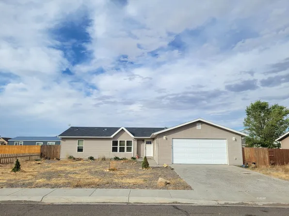 761 Hogan St, Wells, NV 89835