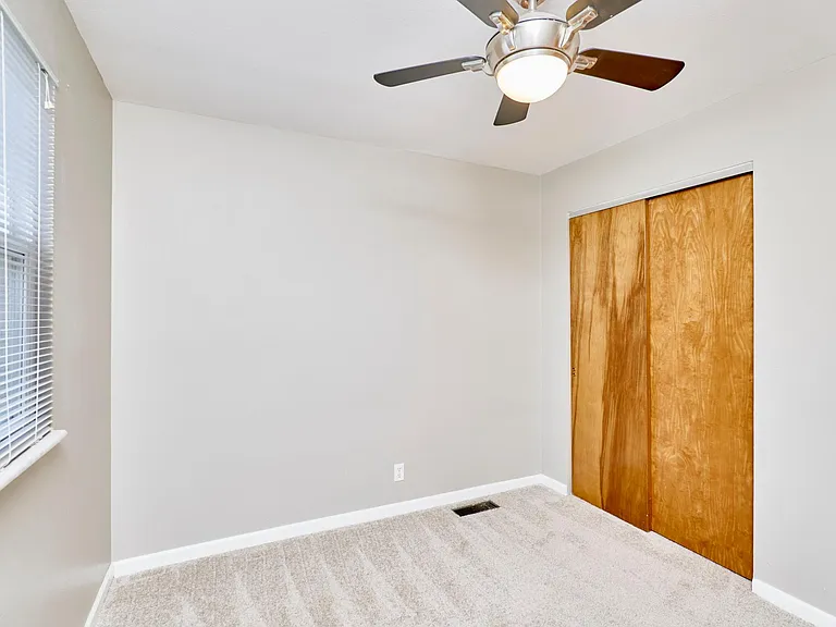 3204 Bristol Hall Dr — Photo 21