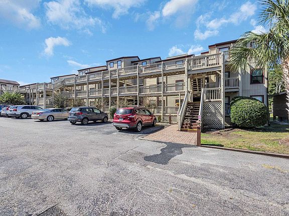 2nd image of 501 Maison Dr. #B-25