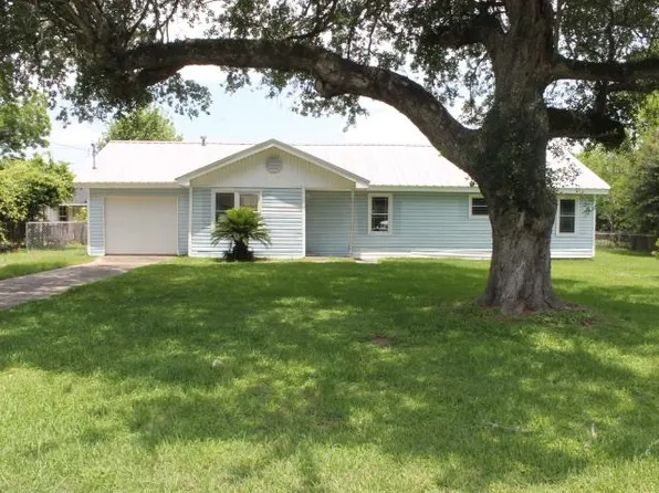 2714 Dowling St, Orange, TX 77630