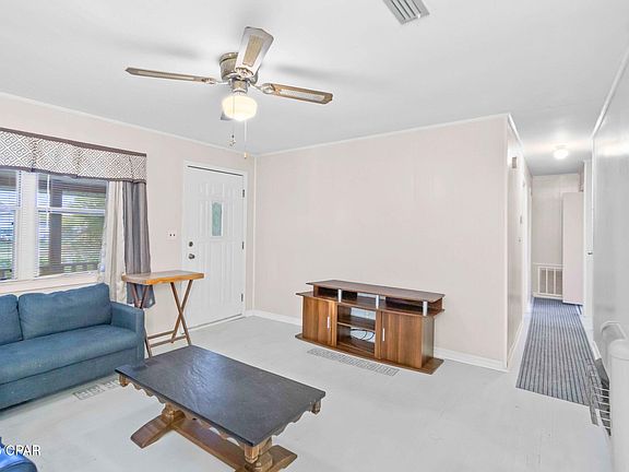 5th image of 1845 3rd Ave