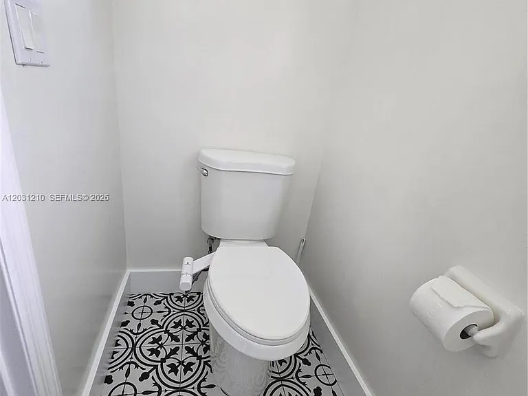 8309 SW 61st Pl — Photo 14