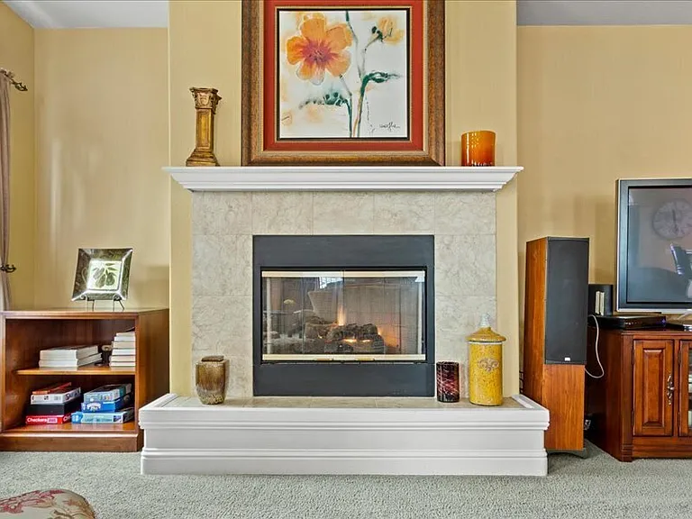 966 McClelland Dr — Photo 11