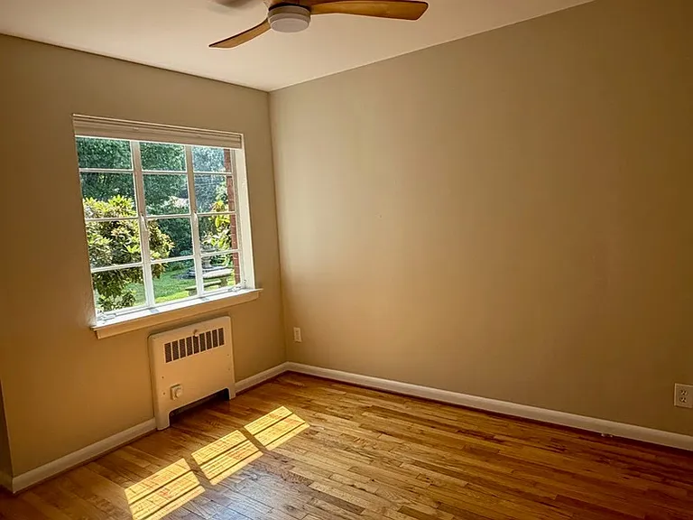2169 NW Irving St #10 — Photo 24