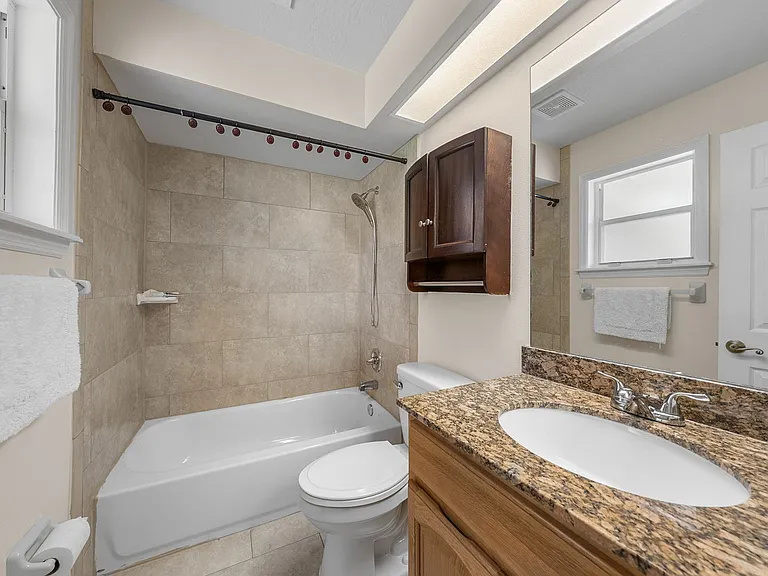 1005 Crazyhorse Ave NW — Photo 25