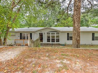 8467 Navajo Trl, Rogers, AR 72756