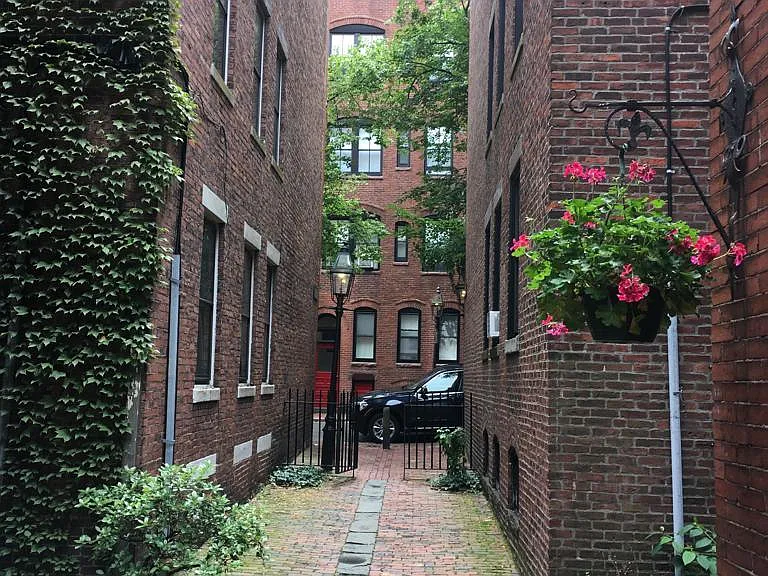 25 Revere St #5 — Photo 20