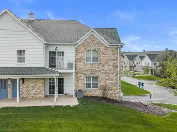 2720 Northview ROAD #32, Waukesha, WI 53188