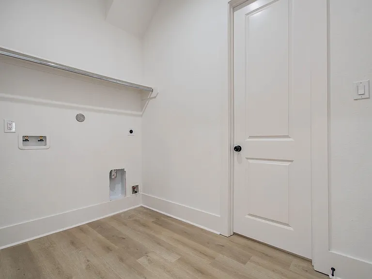 1802 Rollingwood Dr — Photo 42