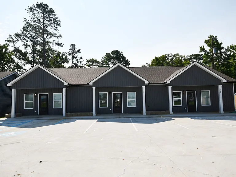 916 Airport Rd #122 — Photo 12