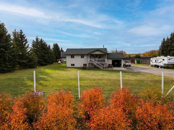 37342 E Waskasoo Ave, Red Deer County, AB T4E 2H2