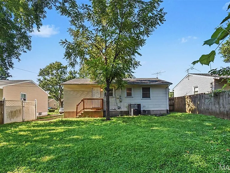 1223 Walker Ave — Photo 10