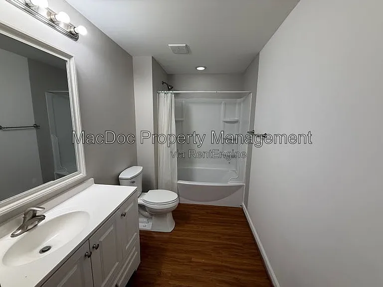 1404 Graham Dr — Photo 78