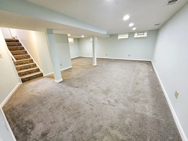 8376 Priem Rd — Photo 17