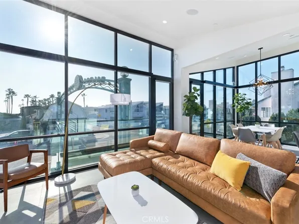 500 East Balboa Blvd, Newport Beach, CA 92661