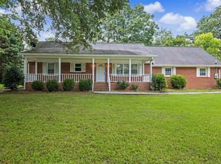 413 Old Newnan Rd, Carrollton, GA 30117