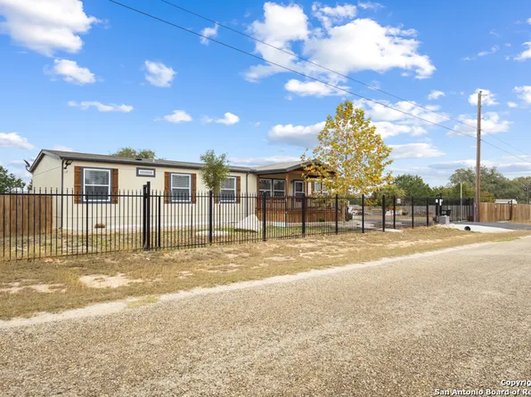 161 Pr 1514, Bandera, TX 78003