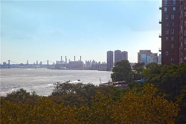 Sold by Charles H. Greenthal | media 10