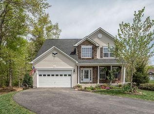 6245 Hawser Dr, King George, VA 22485
