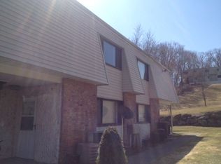 704 Cortland Dr, Newburgh, NY 12550