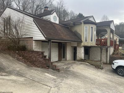 2742 Sardis Rd, Clarksburg, WV, 26301