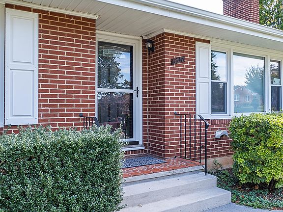 5th image of 3317 Christian Ave NW