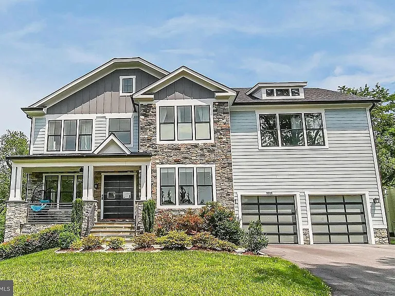 9908 Blake Ln — Photo 1