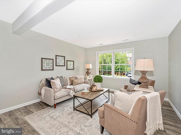 5th image of 1325 Lindsay Ln