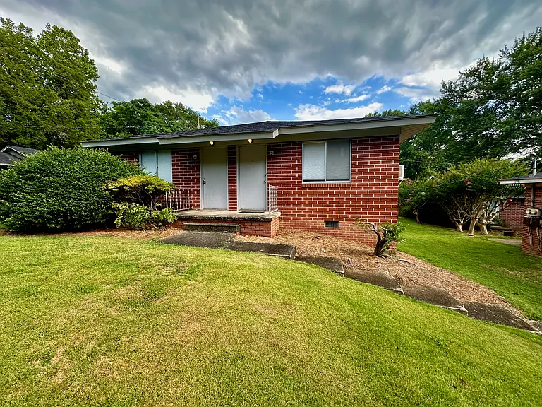 3 Ross Cir #3 — Photo 1