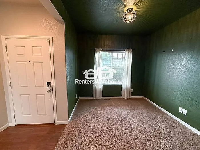 4738 E 95th Ave — Photo 2