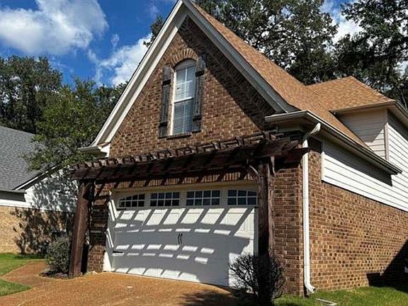2nd image of 4630 Tulip Creek Dr