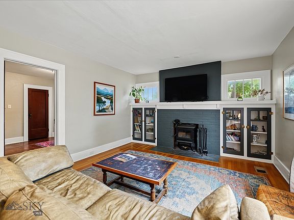 5th image of 725 W Callender St
